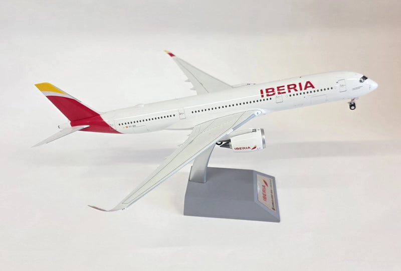 IF359IB0426 | InFlight200 | Airbus A350-941 Iberia EC-NIG (with stand)