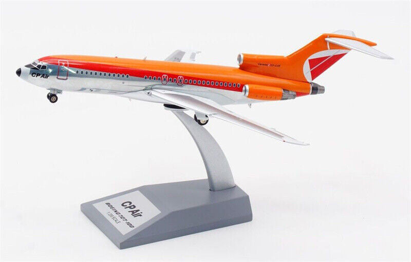 IF721CPA0623P | InFlight200 1:200 | Boeing 727-17 CP Air CF-CUR with stand