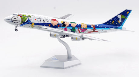 SQ Wings 1:200 scale ANA B747-400D die-cast aircraft model with Snoopy livery and flaps down.