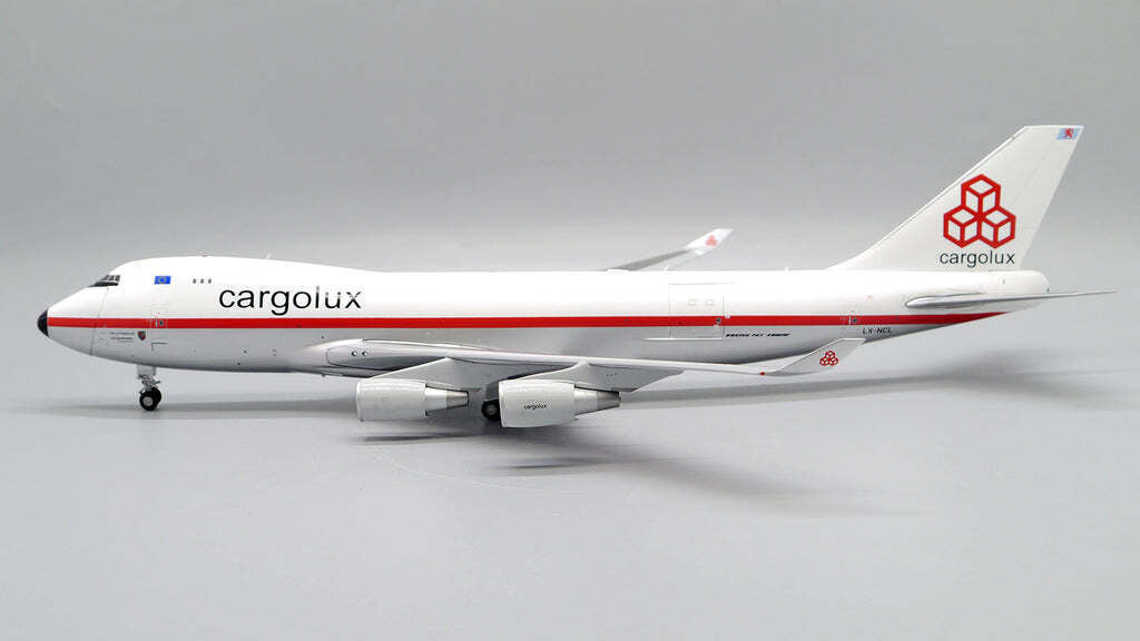 XX20051C | JC Wings 1:200 | Boeing 747-400FER Cargolux retro livery LX-NCL interactive series