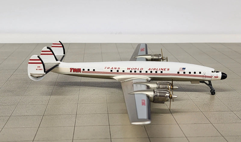 WM040A | Western Models 1:200 | L-1649 Starliner TWA N7306C (without tip tanks)