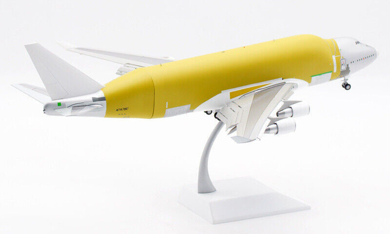 LH2166A | JC Wings 1:200 | Boeing 747-400(LCF) Boeing Company Bare Metal Version N747BC (flaps down, with stand)