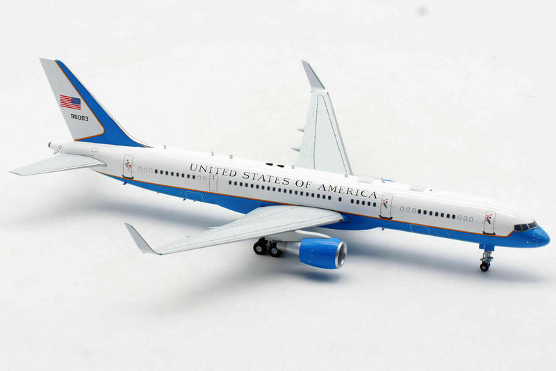 IFC32USA01 | InFlight200 1:200 | Boeing 757(C-32) USAF 98-0003