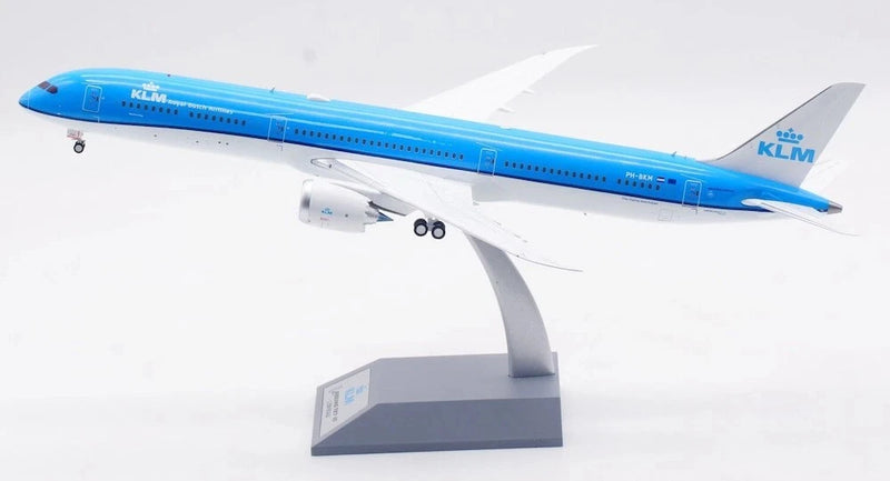 IF78XKL0924 | InFlight200 1:200 | Boeing 787-10 'Dreamliner', KLM - Royal Dutch Airlines PH-BKM with stand