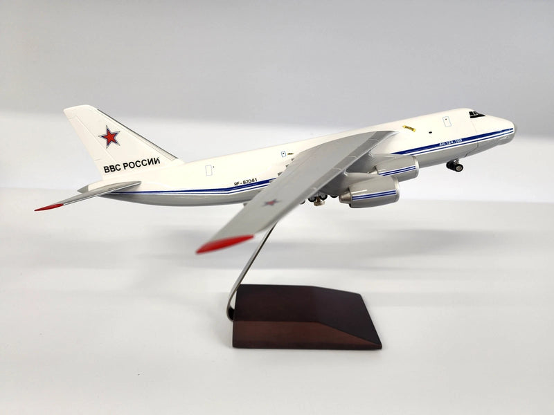 AN12482041 | AN200 1:200 | Antonov AN-124 Russian Air Force Star Livery RF-82041