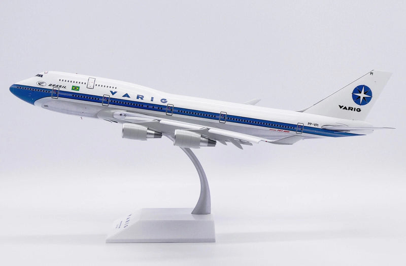LH2292A | JC Wings 1:200 | Boeing 747-400 Varig Polished Reg: PP-VPI Flaps Down