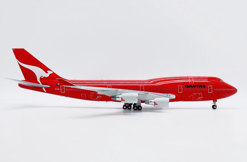 XX20376 | JC Wings 1:200 | Boeing 747-400 Qantas All Red VH-OEJ