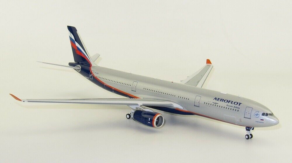 IF333SU0719 | InFlight200 1:200 | Airbus A330-300 Aeroflot VP-BDE (with stand)