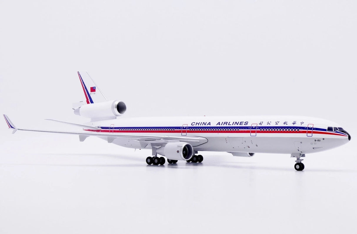XX20415 | JC Wings 1:200 | McDonnell Douglas MD-11 China Airlines B-151