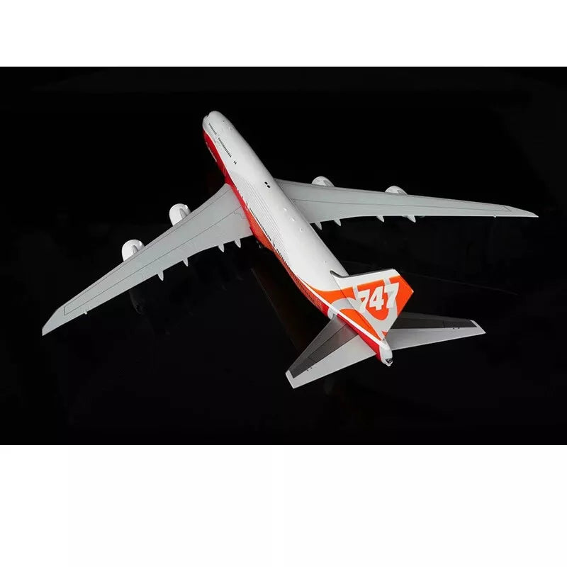 L2073 | SQ Wings 1:200 | Boeing 747-8, Boeing House Colours N6067E