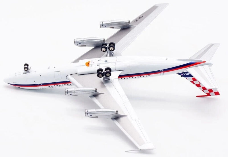 IF701MONT0122B | InFlight200 1:200 | Boeing 707-100 Montana OE-IRA With Stand