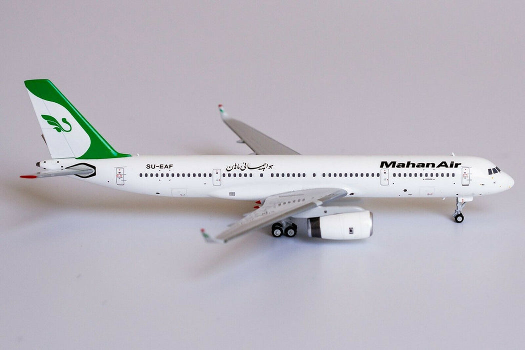 NG40003 | NG Models 1:400 | Mahan Air Tupolev Tu-204-120 SU-EAF