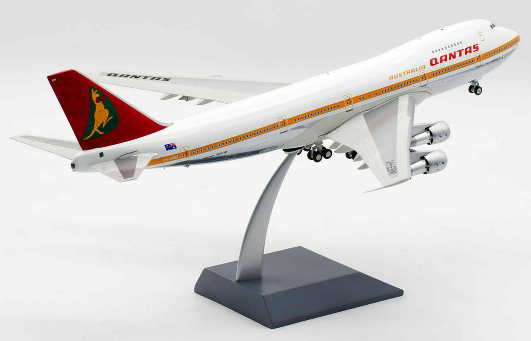 IF742QF0721 | InFlight200 1:200 | Boeing 747-200 Qantas Wallabies VH-EBM (polished, with stand)