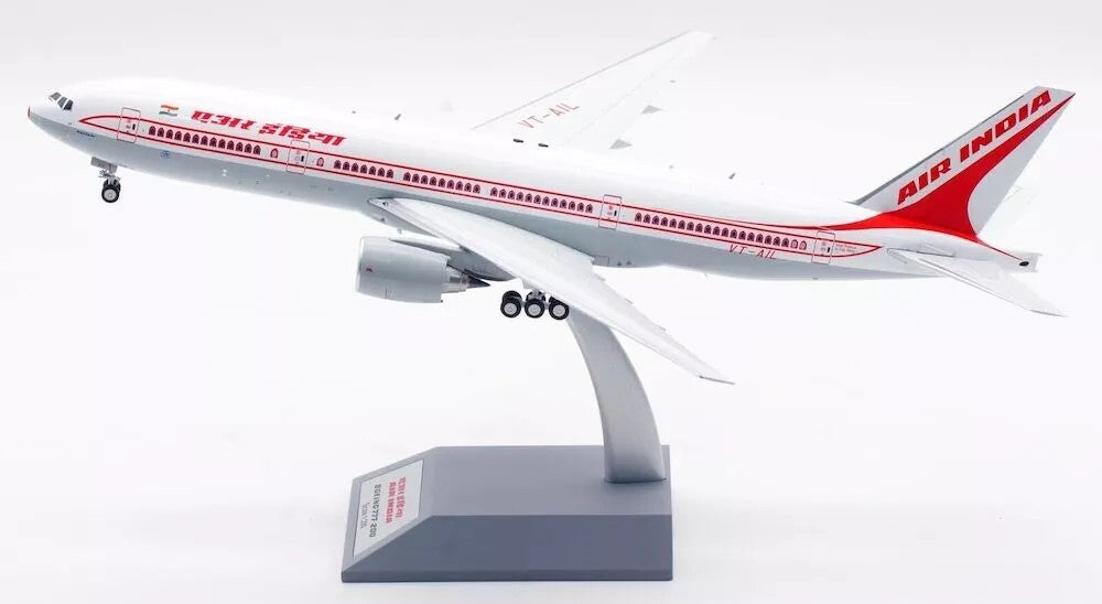 IF777AI0124 | InFlight200 1:200 | Boeing 777-200 Air India VT-AIL (with stand)