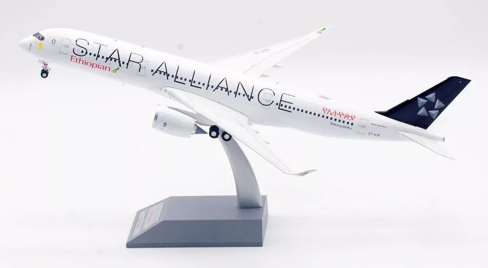 IF359ET0324 | InFlight200 1:200 | Airbus A350-941 Star Alliance (Ethiopian Airlines) ET-AYN with stand