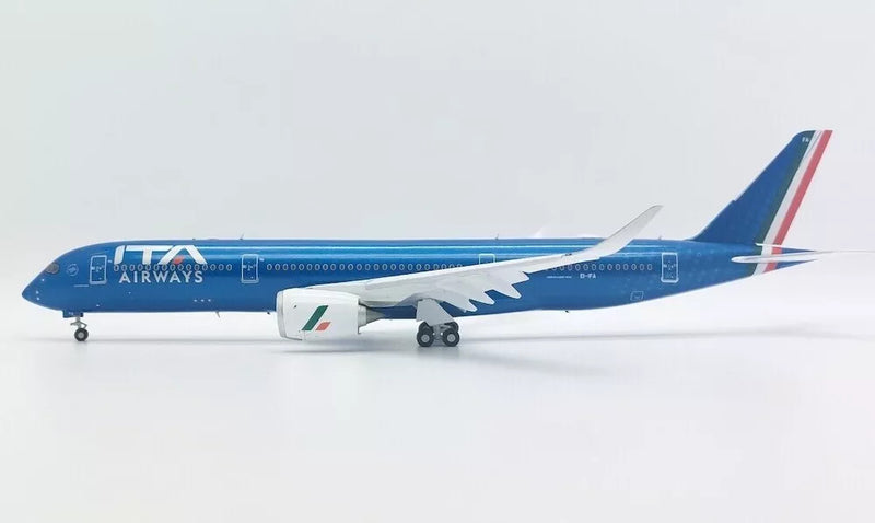 XX20302A | JC Wings 1:200 | Airbus A350-900 ITA Airways EI-IFA (flaps down)