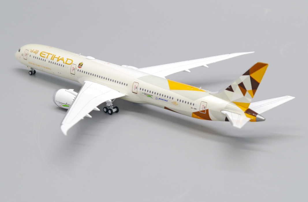 JC4904 | JC Wings 1:400 | Boeing 787-10 ETIHAD AIRWAYS REG: A6-BMI