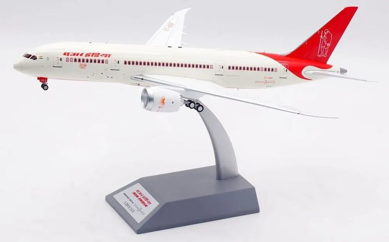 IF788AI1123 | InFlight200 1:200 | Boeing 787-8 Air India VT-ANP (with stand)