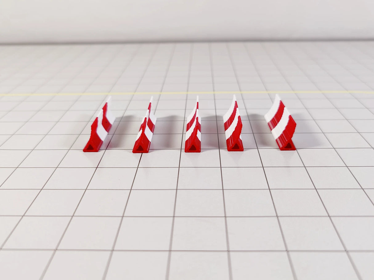 AG-FENCEBLAST | AvGeek Models 1:400 | 20x Red & White AIRCRAFT JET BLAST FENCES Airport Taxiway Models 1:400 Scale