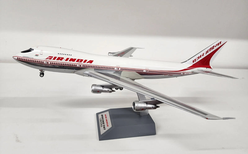 IF7420820P | InFlight200 1:200 | Boeing 747-200 Air India VT-EBO (with stand)
