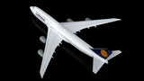 L2106 | SQ Wings 1:200 | Boeing 747-8 Lufthansa D-ABYP 'with stand'