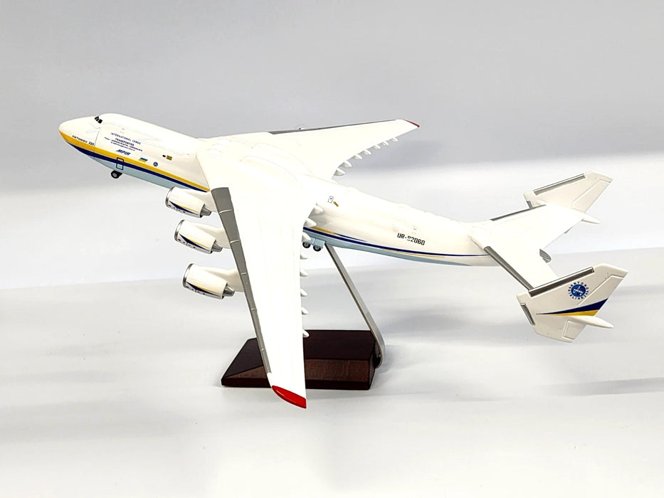 AN225AA200 | AN200 1:200 | Antonov An-225 Antonov Airlines UR-82060