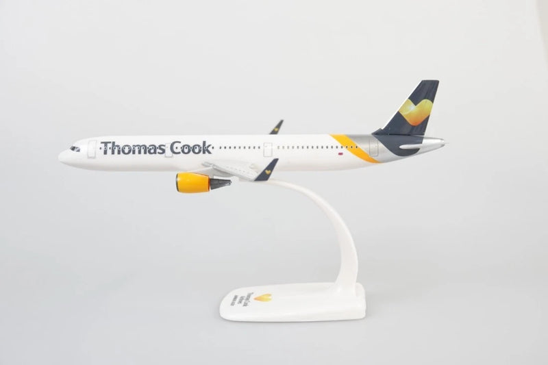 PP-220426 | PPC Models 1:200 | Airbus A321 Thomas Cook  (plastic push fit)