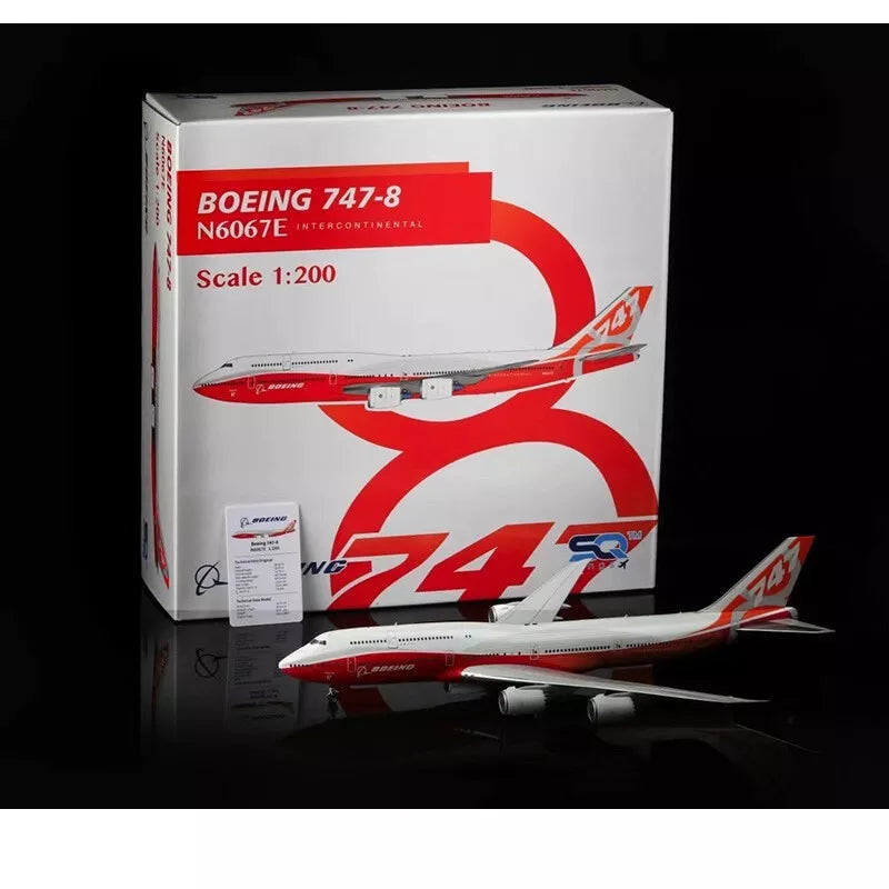 L2073 | SQ Wings 1:200 | Boeing 747-8, Boeing House Colours N6067E