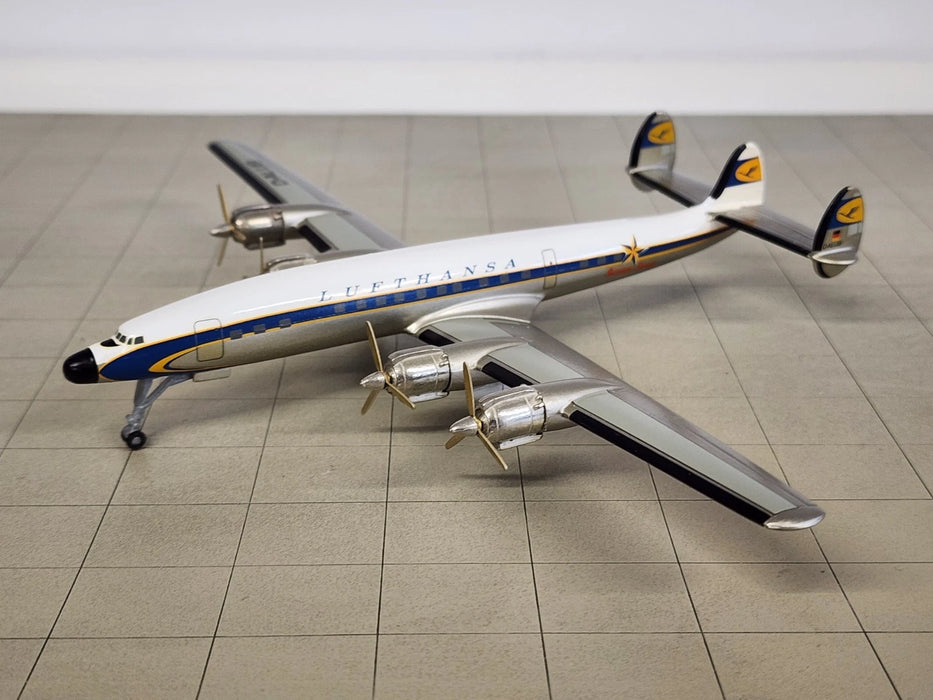 CA19B1 | Western Models 1:200 | L-1649 Starliner Lufthansa D-ALUB (without tip tanks)