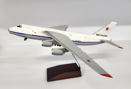 AN12482041 | AN200 1:200 | Antonov AN-124 Russian Air Force Star Livery RF-82041