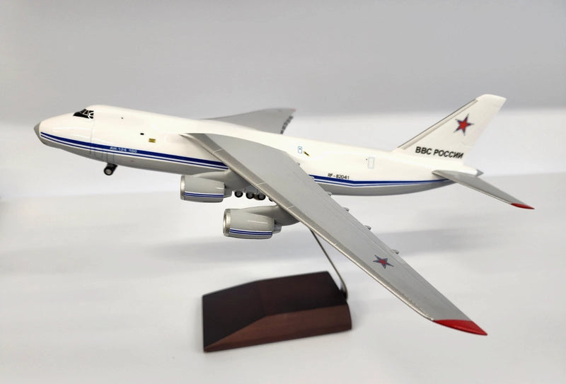 AN12482041 | AN200 1:200 | Antonov AN-124 Russian Air Force Star Livery RF-82041