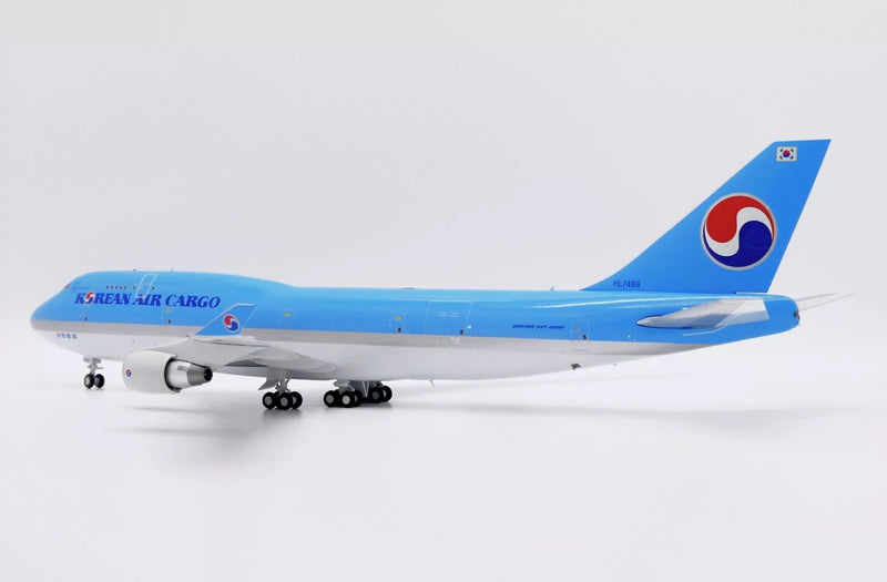 XX20186 | JC Wings 1:200 | Boeing 747-400BCF Korean Air Cargo HL7486 | is due February 2025