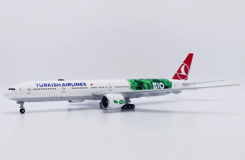 XX20705 | JC Wings 1:200 | Boeing 777-300ER Turkish Airlines Biofuel TC-LJH
