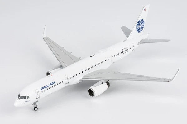 NG42057 | NG Models 1:200 | Boeing 757-200 Pan Am TF-FIC