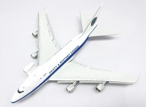 XX20286A | JC Wings 1:200 | Boeing 747SP Pratt & Whitney Canada C-GTFF Flaps down (with Stand)