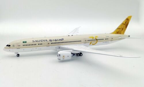 IF789SV1221 | InFlight200 1:200 | Boeing 787-9 Saudia HZ-ARE (with stand)