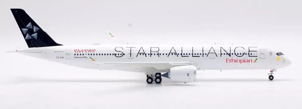 IF359ET0324 | InFlight200 1:200 | Airbus A350-941 Star Alliance (Ethiopian Airlines) ET-AYN with stand