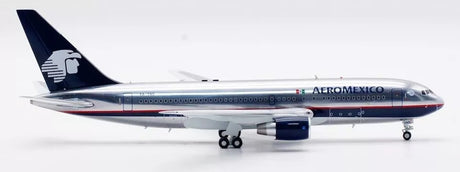 IF762AM0124P | InFlight200 1:200 | Boeing 767-283/ER AeroMexico XA-TNS (with stand)