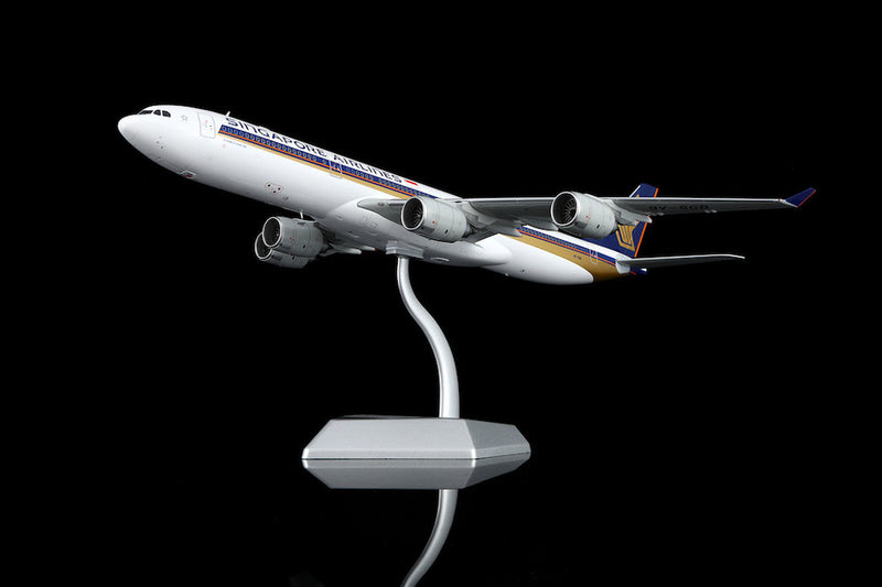 L2175FD | SQ Wings 1:200 | Airbus 340-500 Singapore Airlines 9V-SGB Flaps Down
