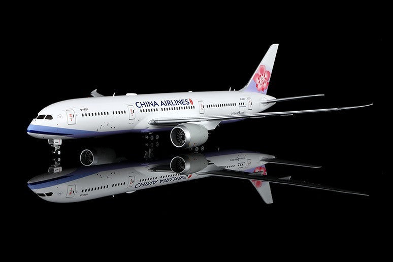 L2292 | SQ Wings 1:200 | Boeing 787-9 China Airlines B-18811