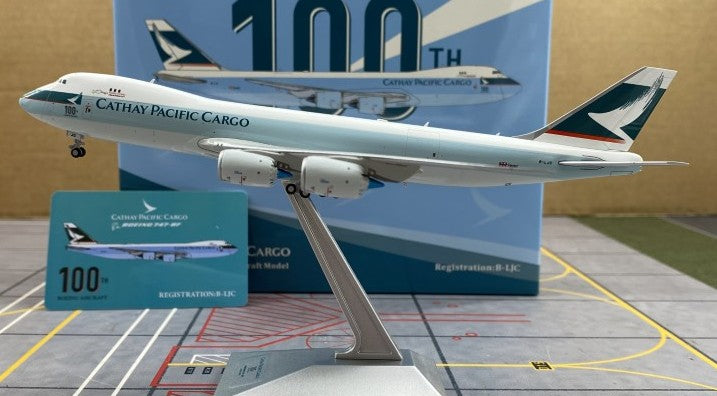 D08 | YY Wings 1:400 | Boeing 747-8 Cathay Pacific Cargo B-LJC